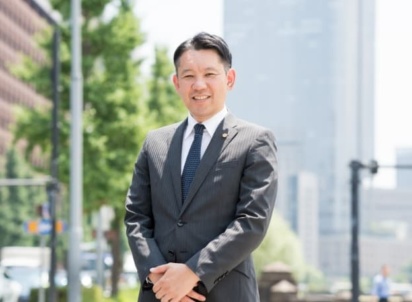 外国の生活サポート、就職・転職サポートで20年の経験がある行政書士